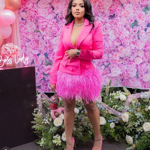 EllaeLisque dress - Picture 3 of 5